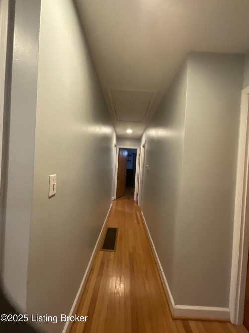 Listing Image 18