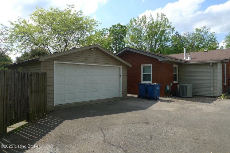 Listing Image 60