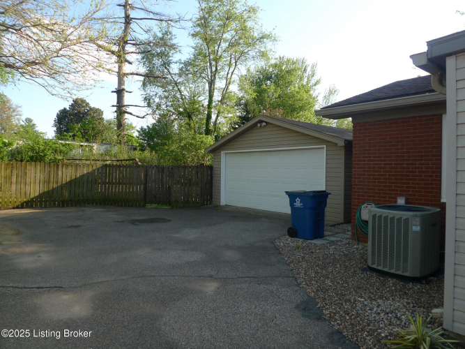 Listing Image 62