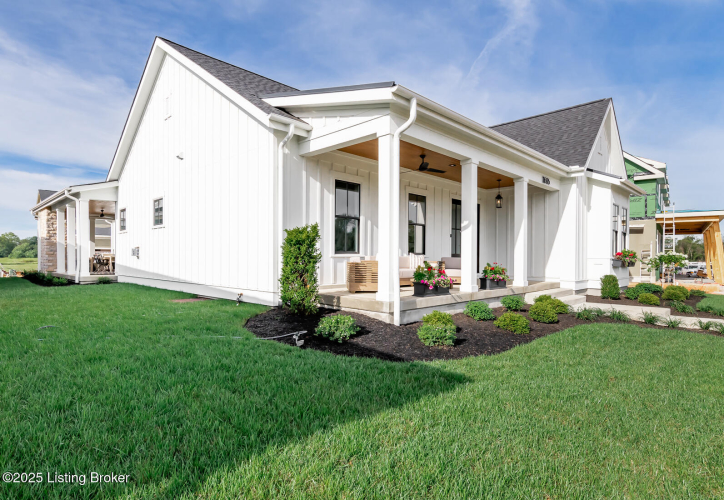 Listing Image 123