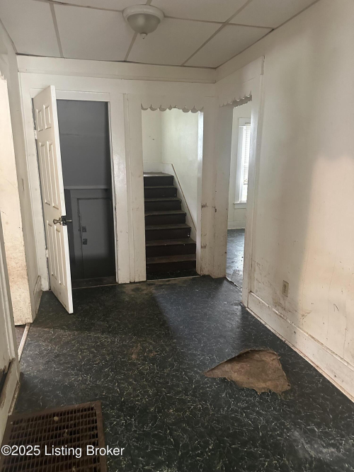 Listing Image 17