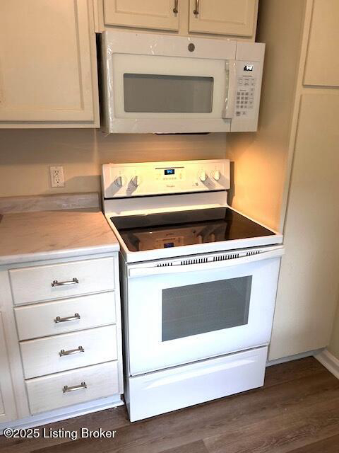 Listing Image 6