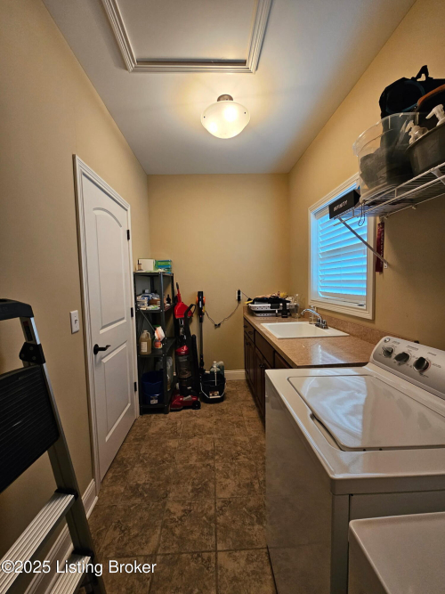 Listing Image 25