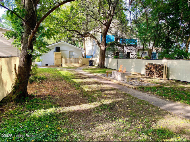 Listing Image 12