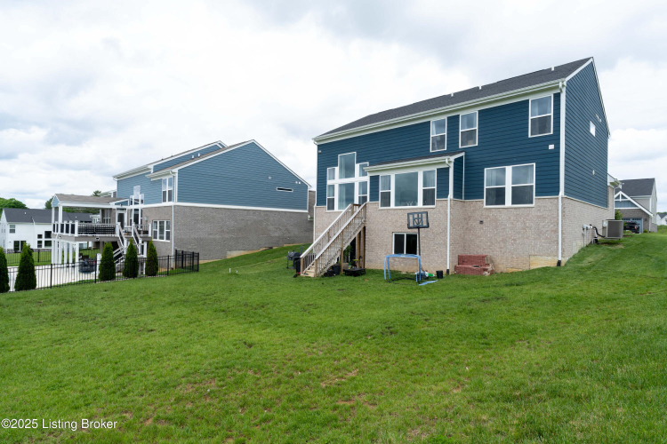 Listing Image 66