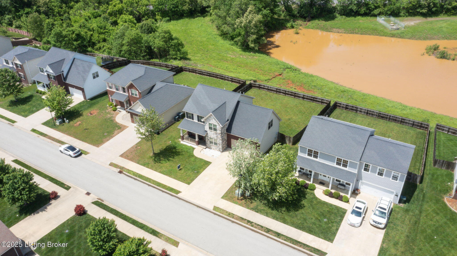 Listing Image 52