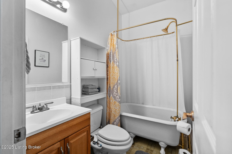 Listing Image 20