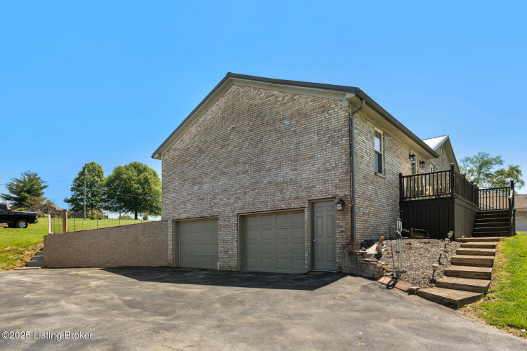 Listing Image 30