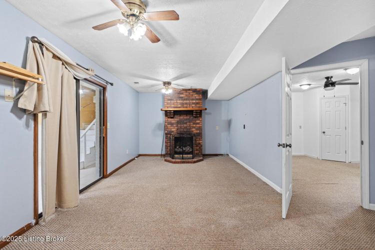 Listing Image 29