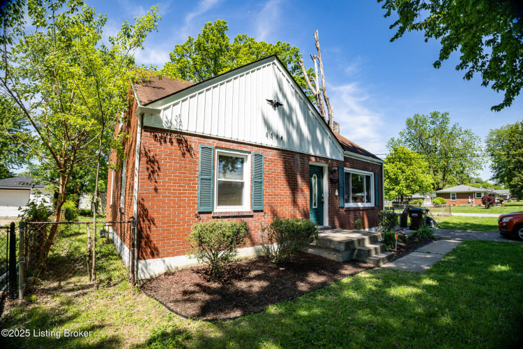 Listing Image 5