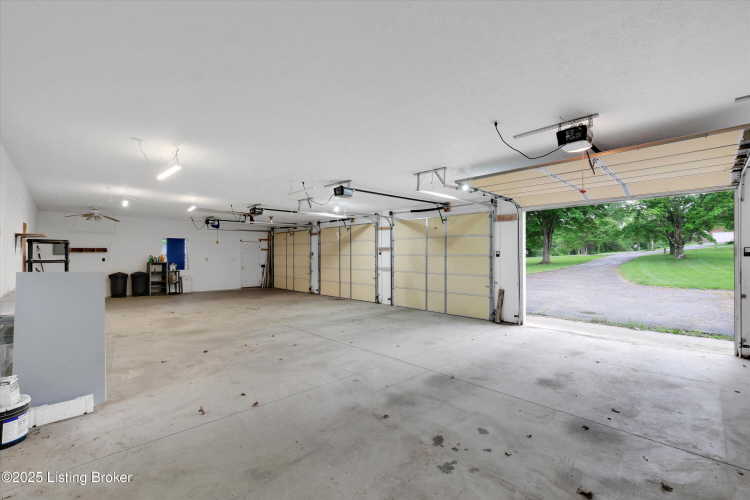Listing Image 45