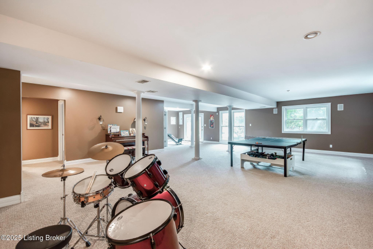 Listing Image 90