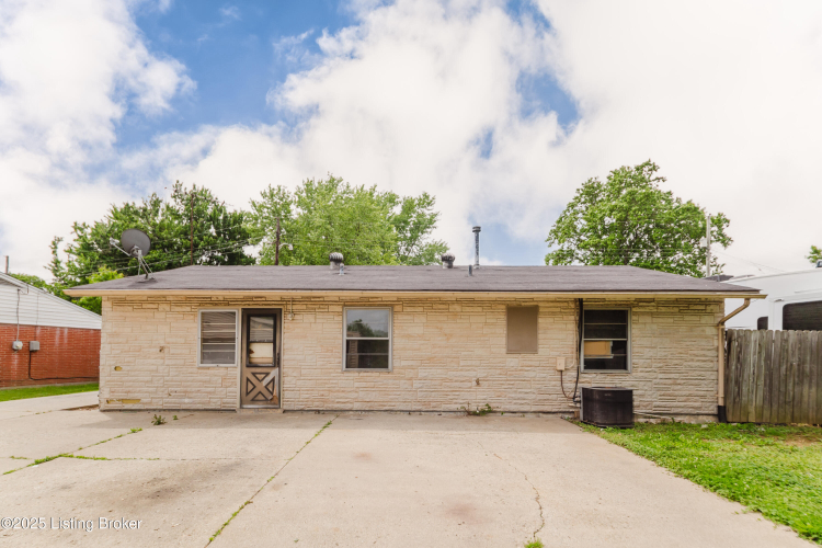 Listing Image 22