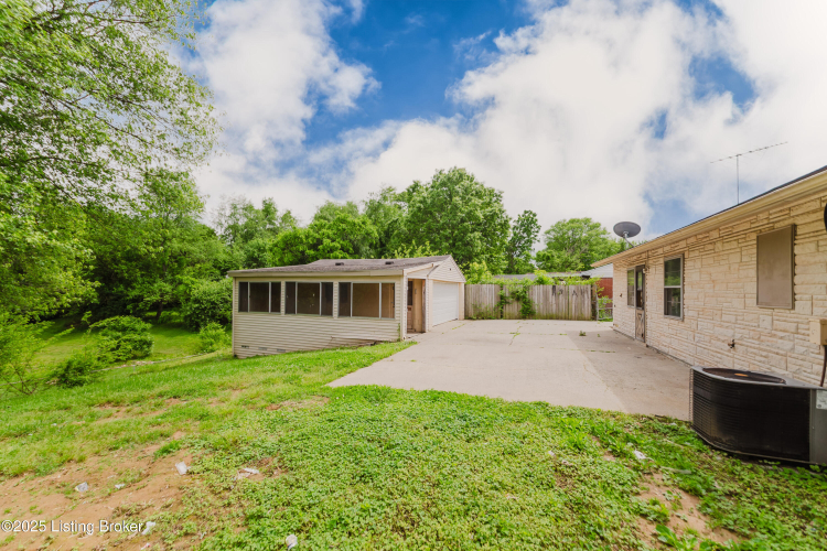 Listing Image 24