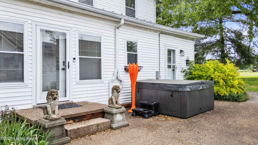 Listing Image 44