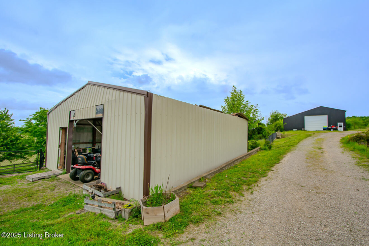 Listing Image 47