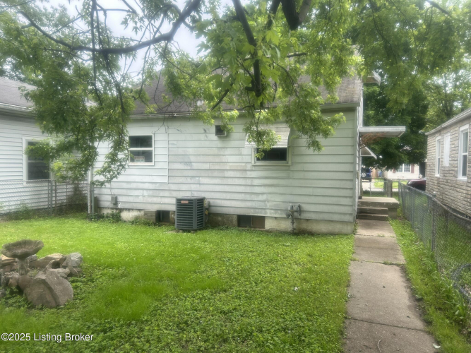 Listing Image 20