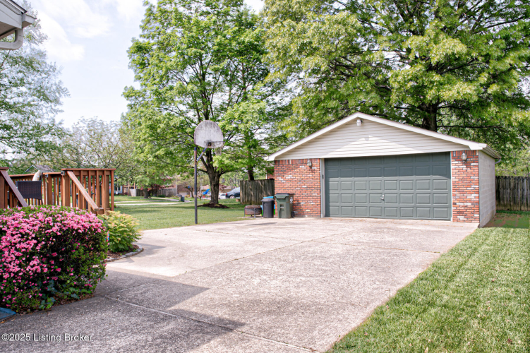 Listing Image 29