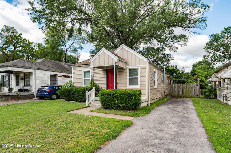 Listing Image 3