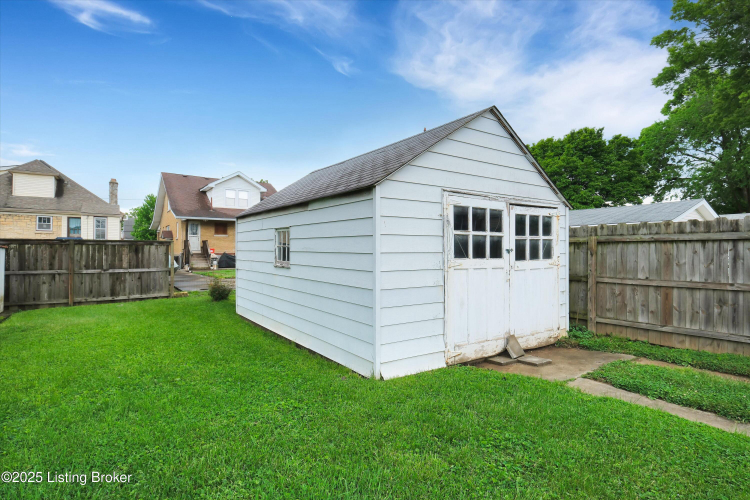 Listing Image 49