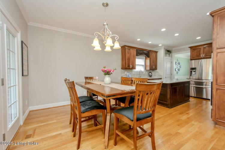 Listing Image 20