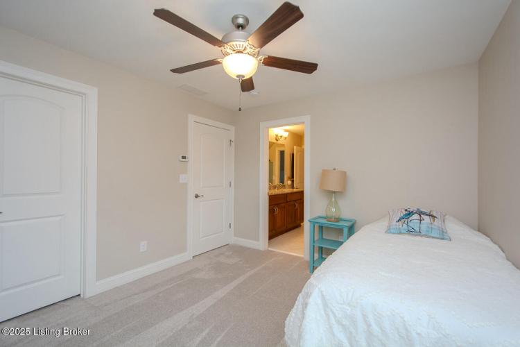Listing Image 54