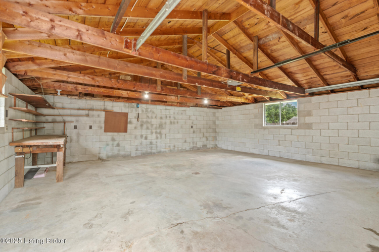 Listing Image 27