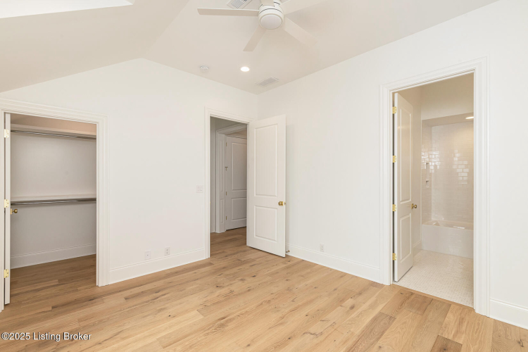 Listing Image 118