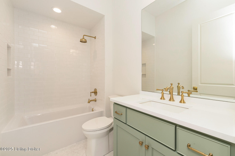 Listing Image 119