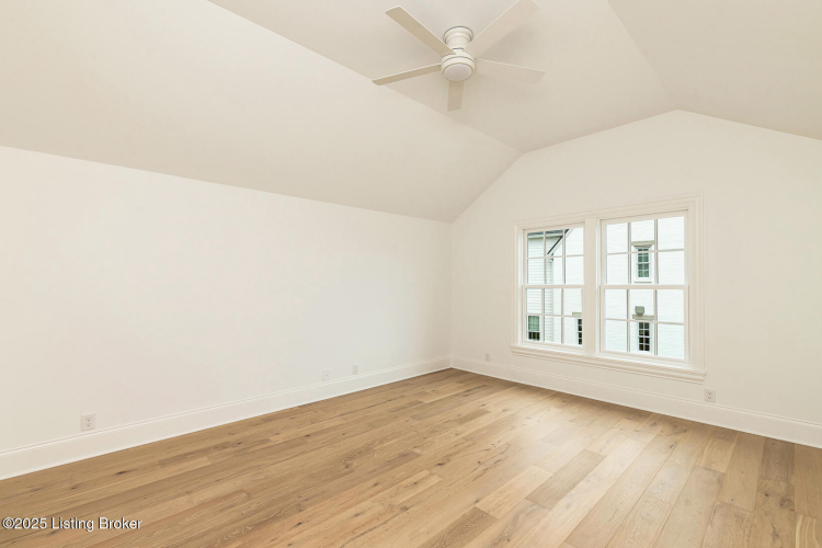 Listing Image 137