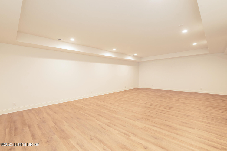 Listing Image 145