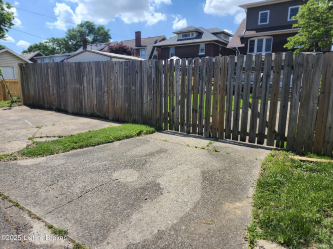 Listing Image 67