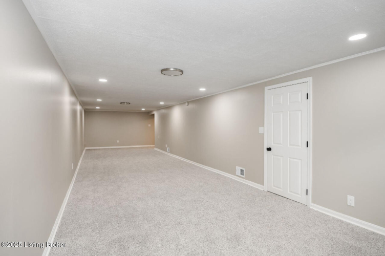 Listing Image 53