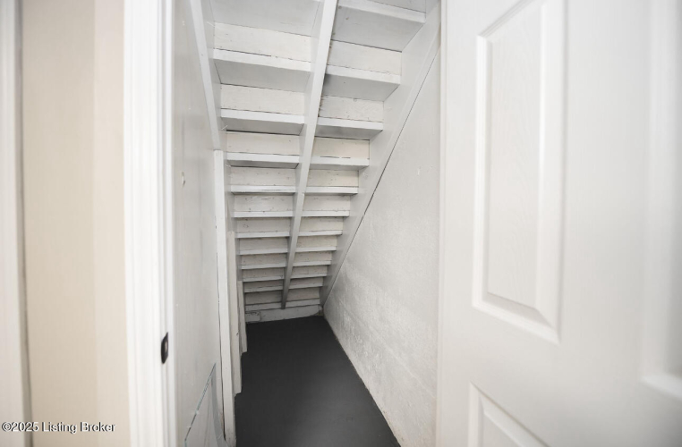 Listing Image 55