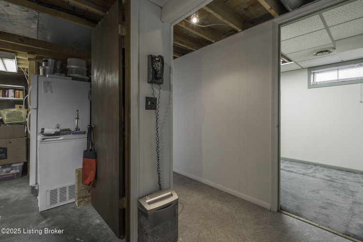 Listing Image 32