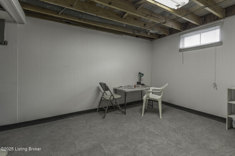 Listing Image 35