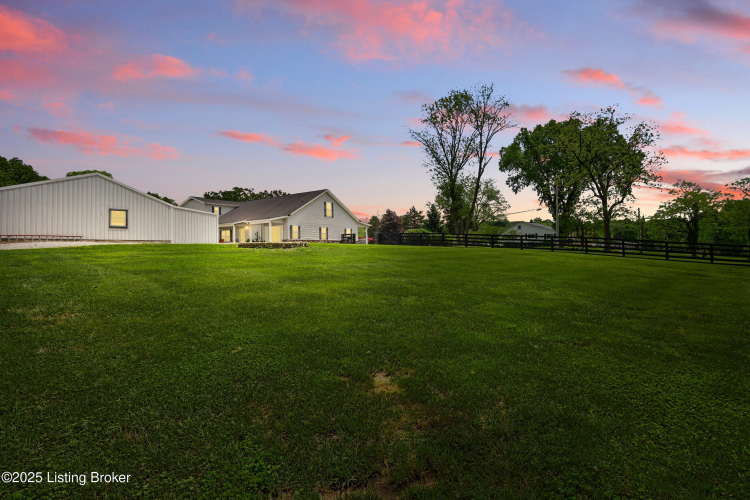 Listing Image 73