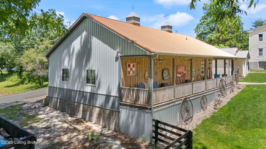 Listing Image 105