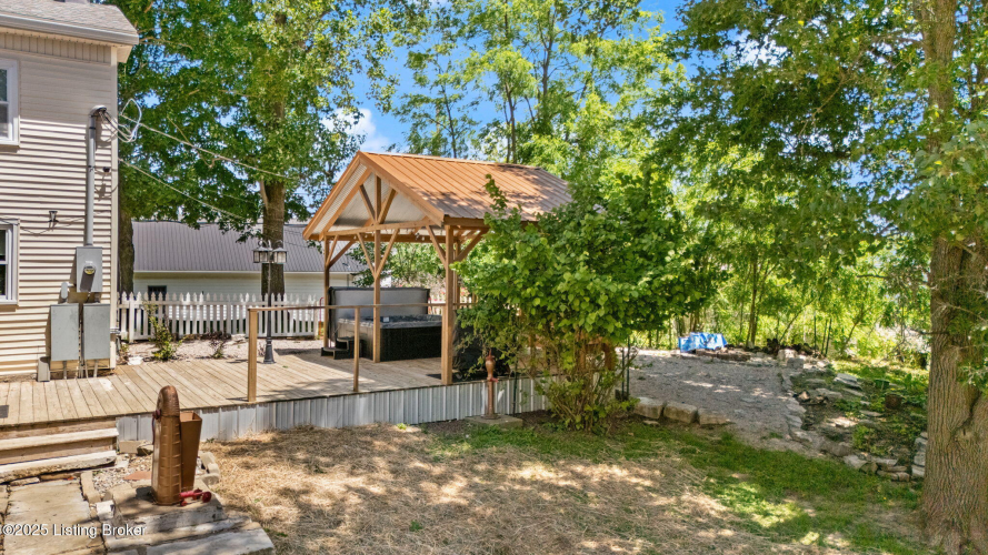 Listing Image 79
