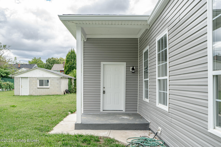 Listing Image 18