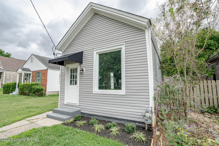 Listing Image 20
