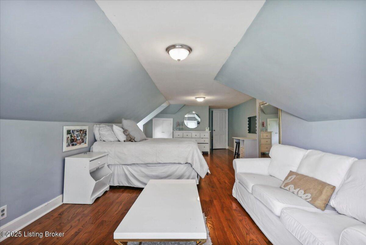 Listing Image 51