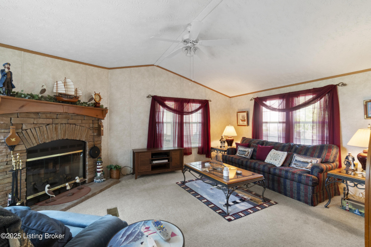 Listing Image 16