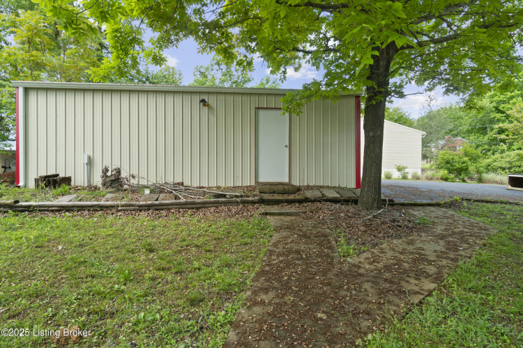 Listing Image 32