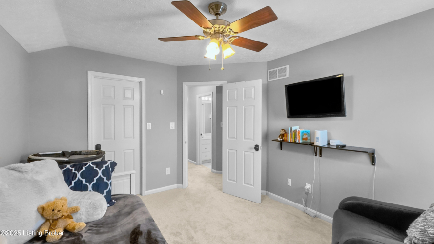 Listing Image 27