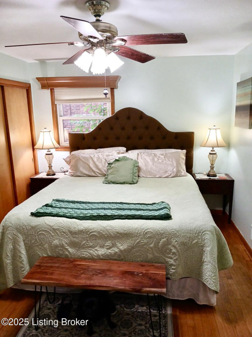 Listing Image 15