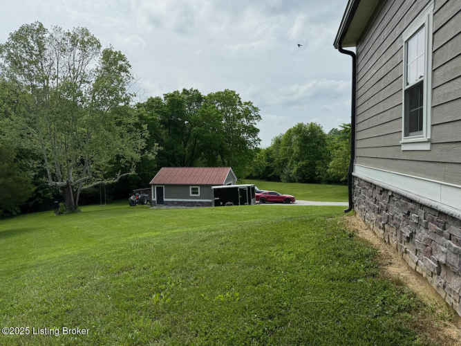 Listing Image 40
