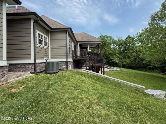 Listing Image 43