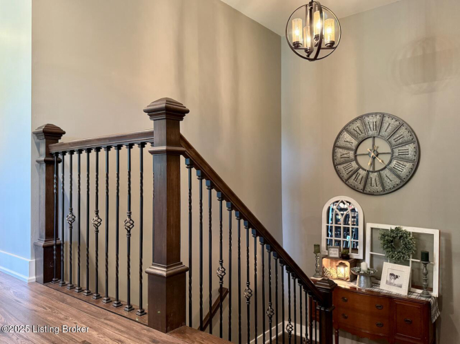 Listing Image 80