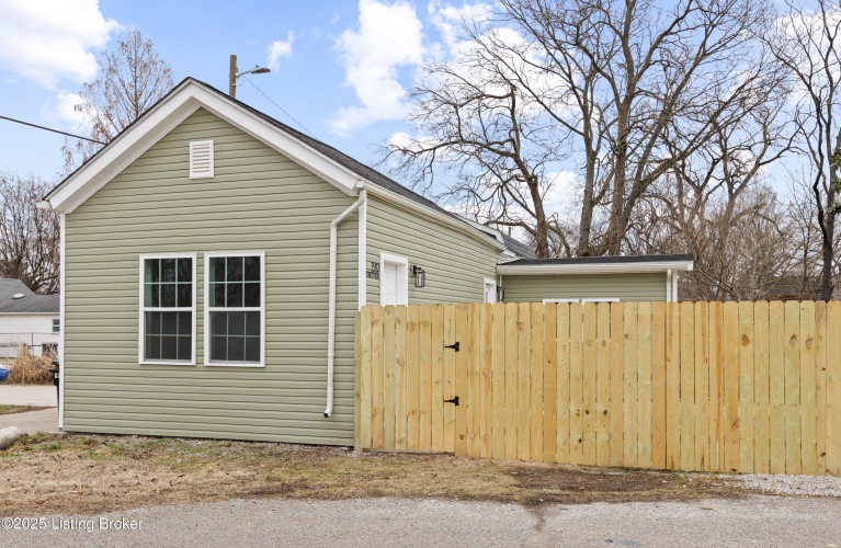 Listing Image 25